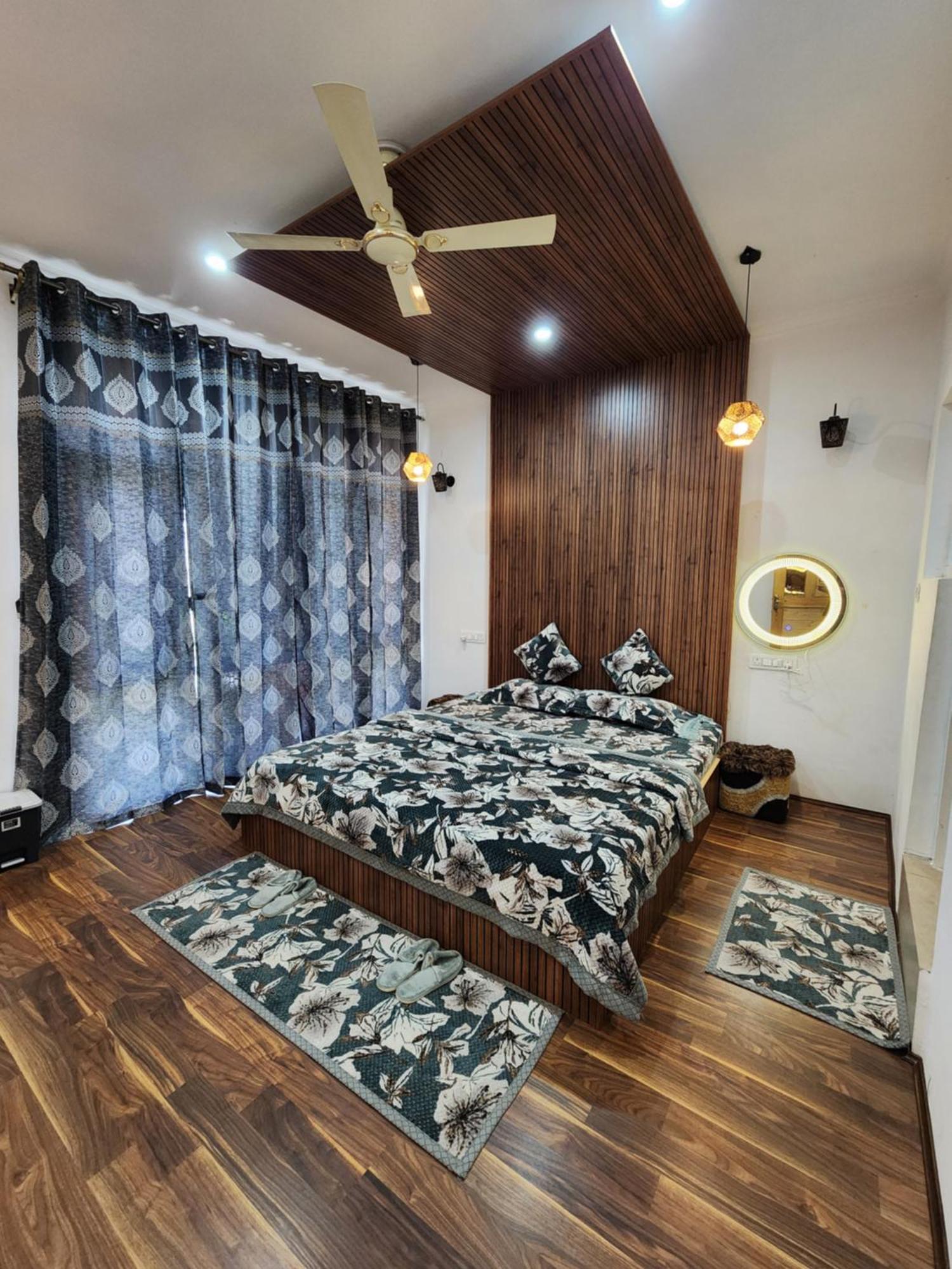 Serenity Inn Home Stay Srīnagar Kültér fotó